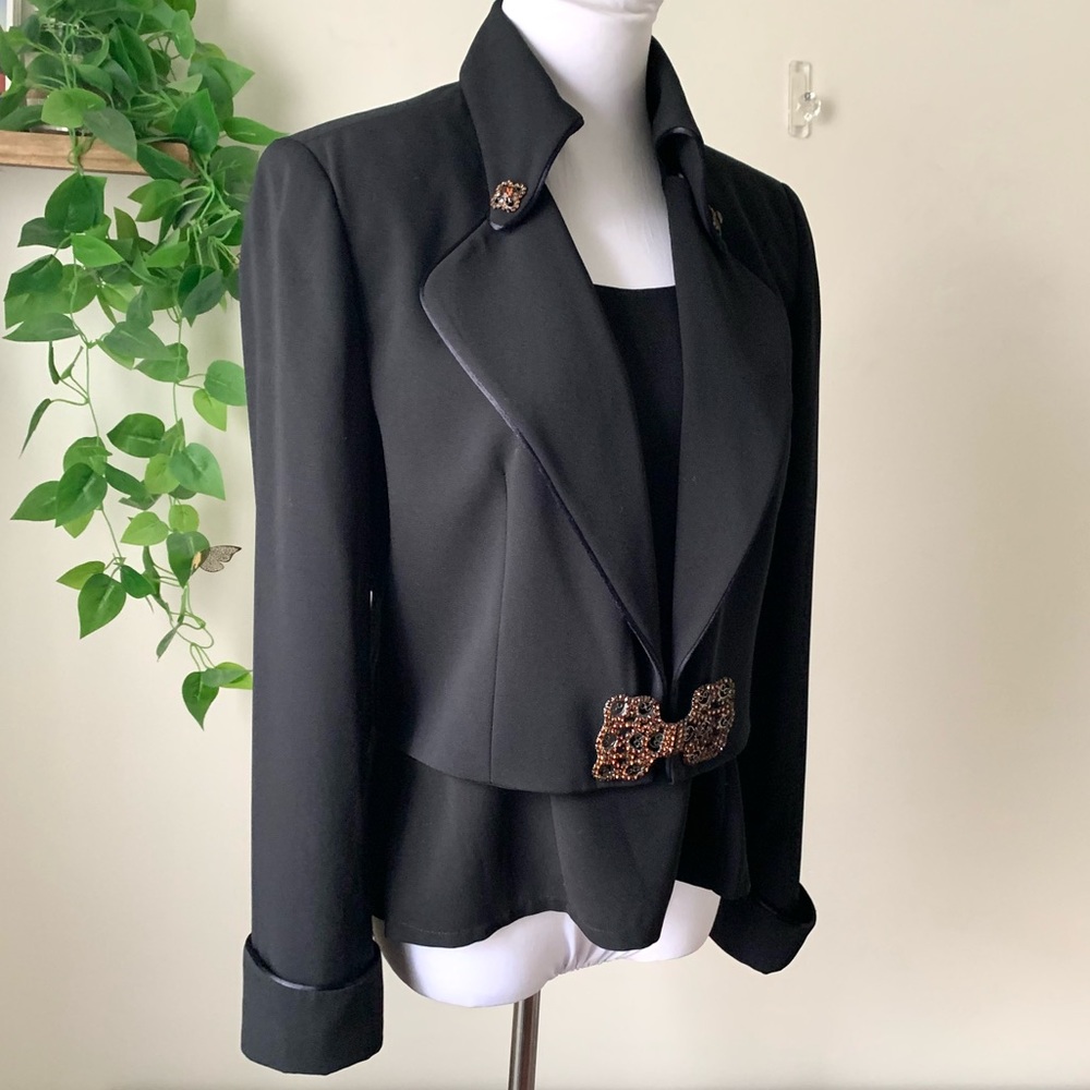 Criscione Jacket and Tank - Picture 3 of 11